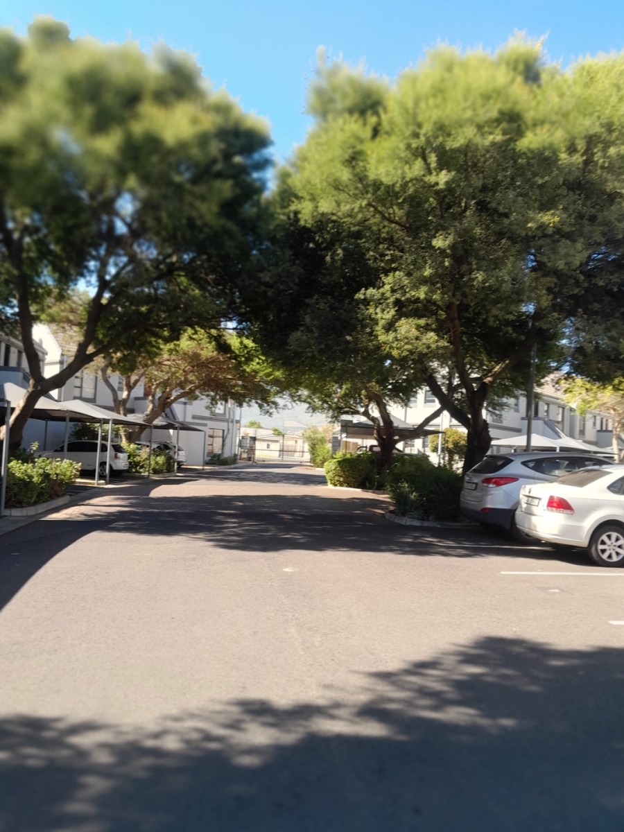 2 Bedroom Property for Sale in Heritage Mews Western Cape